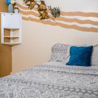 meniado's homestay unit a,位于达斯马里尼亚斯的酒店
