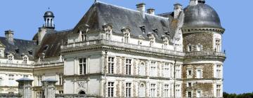 Saint-Georges-sur-Loire的Cheap Hotels