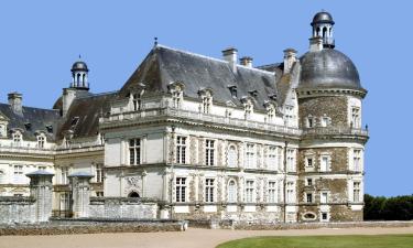Saint-Georges-sur-Loire的家庭/亲子酒店
