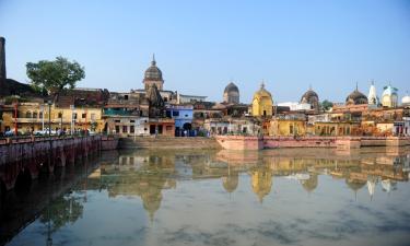 Ayodhya的民宿