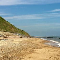 Corton 13家带泳池的酒店