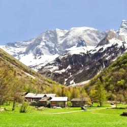 普拉洛尼昂拉瓦努瓦斯 121家滑雪度假村