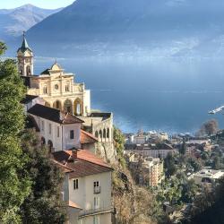 Orselina 16家带泳池的酒店