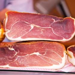 圣皮索内维尔 4家带热水浴缸的酒店