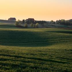 Gd&oacute;w 8家带停车场的酒店