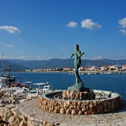 阿斯特罗斯 6家带停车场的酒店