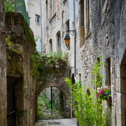 克雷斯 15家带停车场的酒店