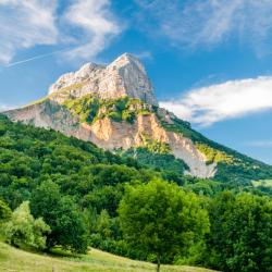 贝尔南 4家带泳池的酒店