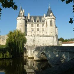 拉罗什富科 9家住宿