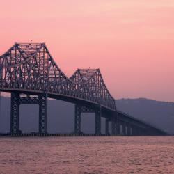 南乌特 4家带停车场的酒店