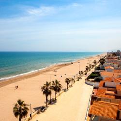 Playa de Miramar 3家带停车场的酒店
