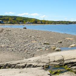 特鲁瓦皮斯托勒 3家带停车场的酒店