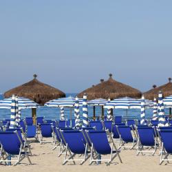 圣萨尔沃 6家带泳池的酒店