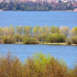 布热格 14家带停车场的酒店