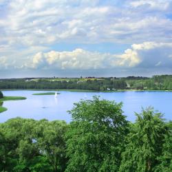 多布奇采 5家带停车场的酒店