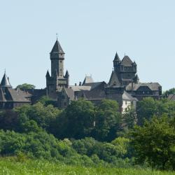 布劳恩费尔斯 4家带泳池的酒店