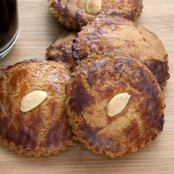 费嫩达尔 3家带停车场的酒店