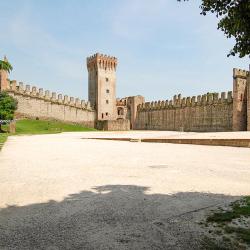 埃斯泰 15家住宿