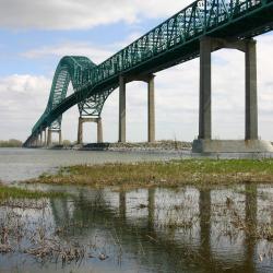 Bécancour 4家带停车场的酒店