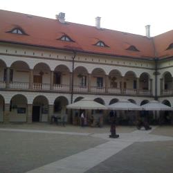 涅波沃米采 13家带停车场的酒店