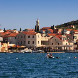 穆泰尔岛 6家豪华帐篷营地