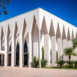 卡斯卡韦尔 13家带泳池的酒店