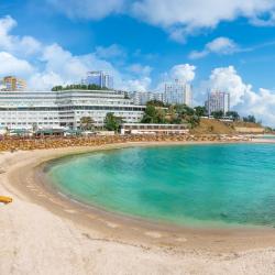 朱庇特 22家带停车场的酒店