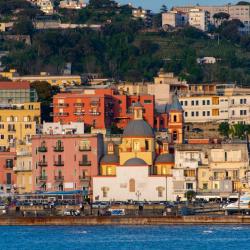 波佐利 4家浪漫度假酒店