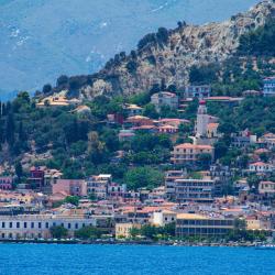 基利尼 16家住宿