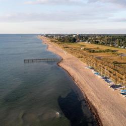 达默 3家带热水浴缸的酒店