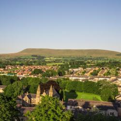 克利夫罗 64家带停车场的酒店