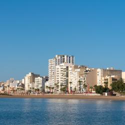 比纳罗斯 218家带停车场的酒店