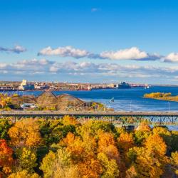 隆格伊 6家带泳池的酒店
