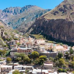 伊鲁亚 12家低价酒店