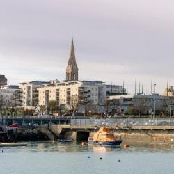 邓莱里 6家住宿