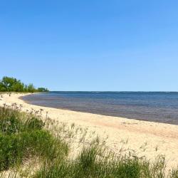 埃斯卡诺巴 12家带停车场的酒店