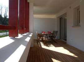 HENDAYE- T2 3*-Wifi-350m plage-terrasse-garage，位于昂代的舒适型酒店