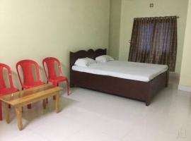 Raj Hotel，位于Dīpnagar的酒店