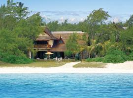 Sankhara Private Beach Luxury Villas，位于Poste Lafayette的酒店