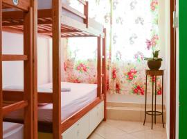 Beira Mar Hostel & Suítes，位于阿布拉奥的青旅