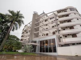 Piloes Palace Hotel，位于Mineiros的酒店