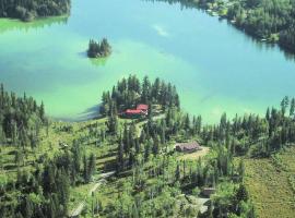 Ruth Lake Lodge Resort，位于Forest Grove提摩太山手牵缆车附近的酒店