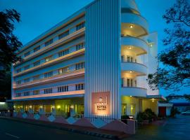 格兰德酒店，位于科钦Marine Drive Kochi的酒店