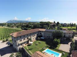 Agriturismo Borgo Floreani，位于Vendoglio的酒店