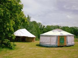 达奎瓦夫斯蒙古包，位于塞雷拉龙德的豪华帐篷