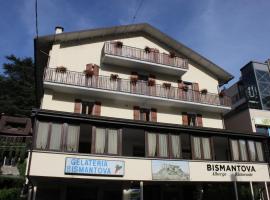 Albergo Ristorante Bismantova，位于蒙蒂新堡的酒店