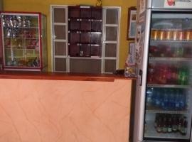 Hotel Alcaravan San/Der，位于La Peña的酒店