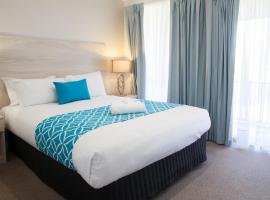 Busselton Villas and Glamping Village，位于巴瑟尔顿的酒店