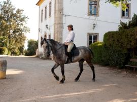 Quinta dos Álamos Agroturismo，位于古勒冈的酒店