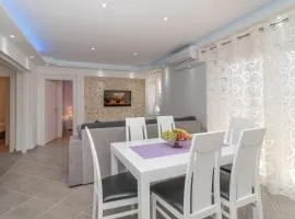 New 4* apartment "Orto" in the center of Trogir